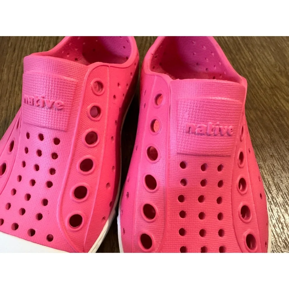 Native Jefferson Toddler C7 Slip On Pink White Shoes Sandals Water Shoes Girl